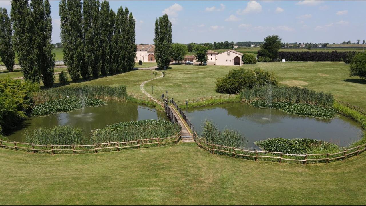 Villa Dello Spino Concordia sulla Secchia Exteriör bild